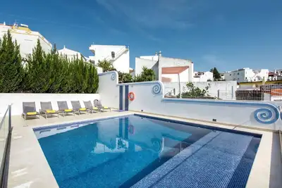 Image de Merveilleuse maison de vacances avec piscine privée, Wifi, climatisation, Tv, patio et parking