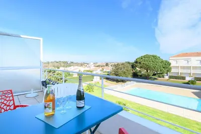 Image de Bel appartement avec Wifi, piscine, Tv, balcon, animaux admis, vue panoramique et parking