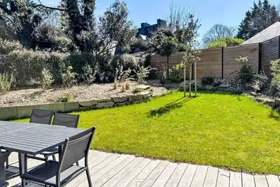 Image de Belle maison de vacances privée pour 8 personnes avec Wifi, Tv, terrasse et parking