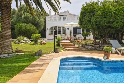 Image de Belle maison de vacances privée avec piscine privée, Wifi, Tv, patio, vue panoramique et parking