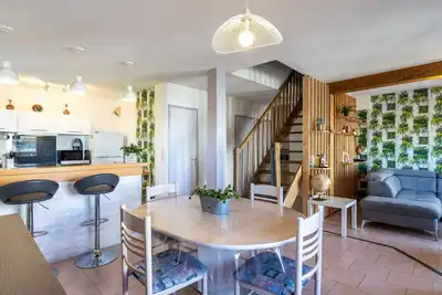 Image de Bel appartement pour 4 personnes avec climatisation, Wifi, Tv, balcon et parking
