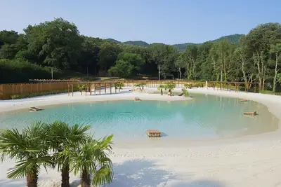 Image de Bel appartement dans une maison de vacances avec piscine, Wifi, terrasse, animaux admis et parking