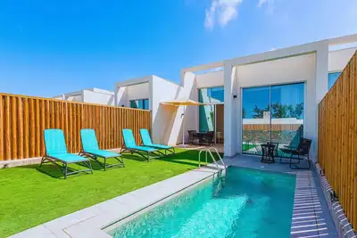 Image de Merveilleuse maison de vacances avec piscine privée, Wifi, climatisation, Tv, terrasse et parking