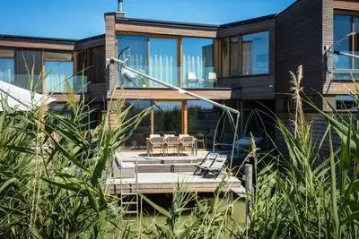 Image de Bel appartement pour 6 personnes avec Wifi, climatisation, bain à remous, Tv, terrasse et parking
