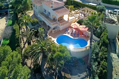 Image de Belle maison de vacances privée avec Wifi, climatisation, piscine privée, Tv, patio et parking