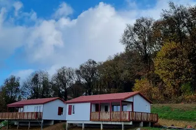 Image de Chalet Etxean, 1 à 6 personnes, terrain et piscine