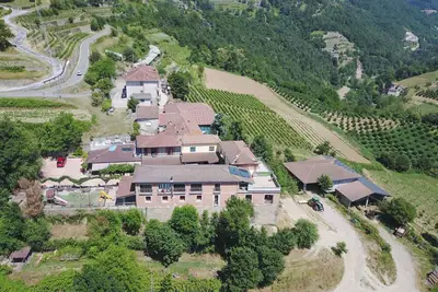 Image de Confortable appartement pour 6 personnes avec piscine, Wifi, Tv, terrasse, animaux admis et parking
