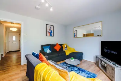 Image de New! Stunning 4Bed Home, Sleeps 7, Free Parking