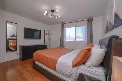 Image de Cozy 3 Bed 2 Bath Downtown Close to Parliament\n