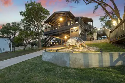 Image de The Armadillo Villa! Hillside Haven with a Panoramic View of the Colorado River