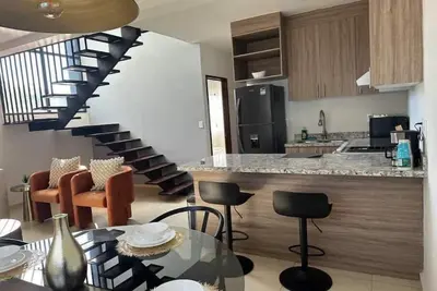 Image de Beautiful 3 bedroom 3 bath house for your get away