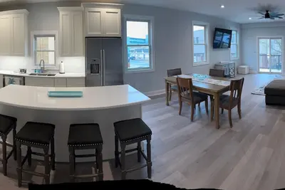 Image de New Construction 4Bd 3Ba Townhouse! 5 Min walk to boardwalk and beach!