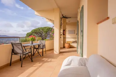 Image de Appartement 'Le Mas Berliat N°7' avec vue sur la mer, jardin partagé et Wi-Fi