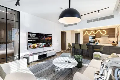 Image de Fountain View Signature Residence with Terrace | 135 Sqm