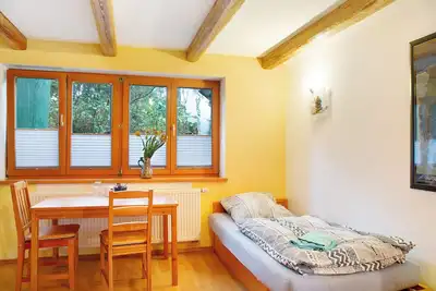 Image de Studio 'Time to relax and enjoy nature' avec terrasse privée et jardin