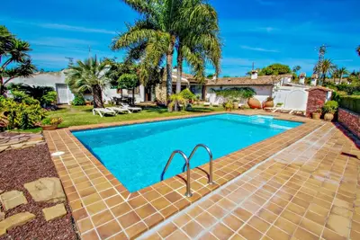 Finca La Coma - maison de vacances moderne et bien équipée, avec piscine privée à Benissa
