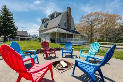 Image de Beautiful Ocean Point Escape, Tennis courts and a short walk to The Wilson Chapel. Short walk to Grimes Cove for swimming.