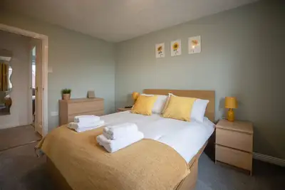 Image de Hereford – Woodpecker House: Modern 3-Bed Near Rotherwas, Sleeps 6