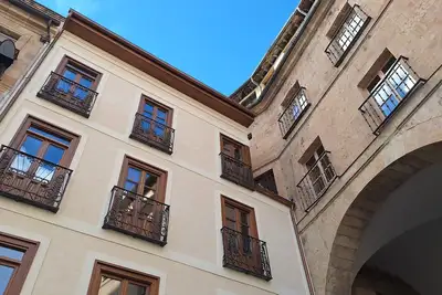 Image de Estudio a Estrenar al Lado de la Plaza Mayor de Salamanca