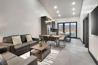 Image de Vizcaya #4 - Moab's Newest Luxury Rental (Hot Tub)