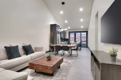 Image de Vizcaya #6 - Moab's Newest Luxury Rental (Hot Tub)