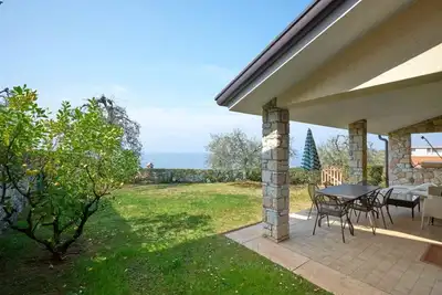 Image de ApartmentsGarda - Canevini Residence - 3b