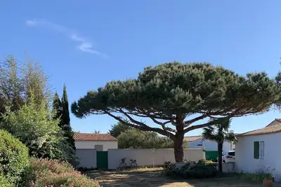 Image de Authentique maison rétaise avec jardin