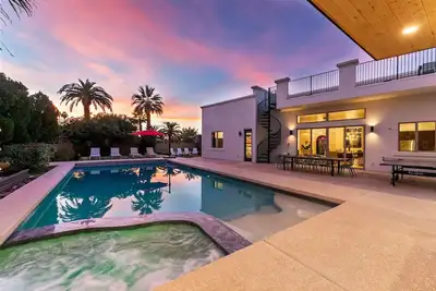 Image de Paradise Villa: Modern Luxe Home