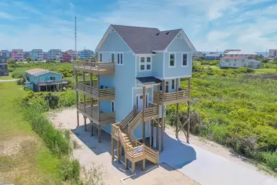 Image de Oceanside Home in Rodanthe with Hot Tub, Ev Charging, and Media Rooms