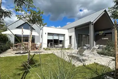 Image de Magnifique villa contemporaine, piscine intérieure