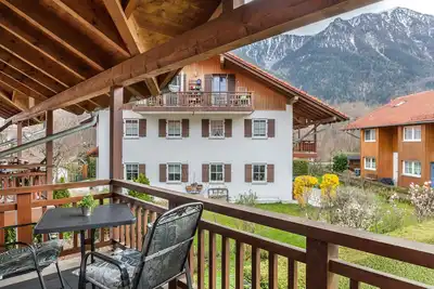 Appartement de vacances \"Fuchsbau\" avec vue sur les montagnes, balcon et Wi-Fi