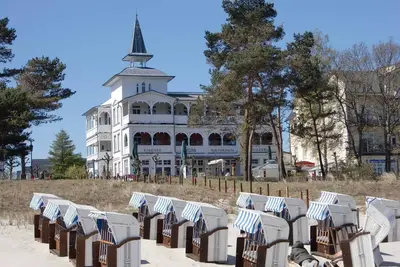 Image de Appartement de vacances \"Villa Seeblick Binz 03\" avec vue sur la mer, terrasse privée et Wi-Fi