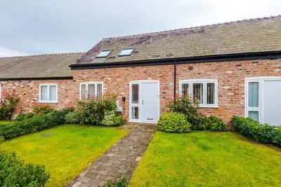 Image de Breathtaking 2 bed property with parking close to Chester Racecourse!