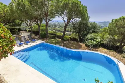 Maison de vacances privée avec piscine privée, Wifi, climatisation, Tv, patio, parking
