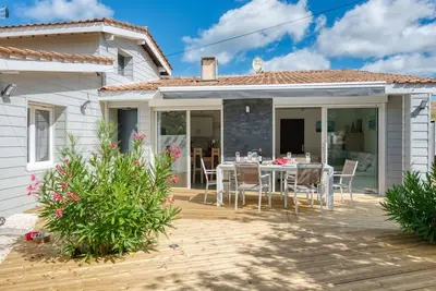 Image de Belle maison de vacances privée avec Wifi, Tv, terrasse, animaux admis et parking