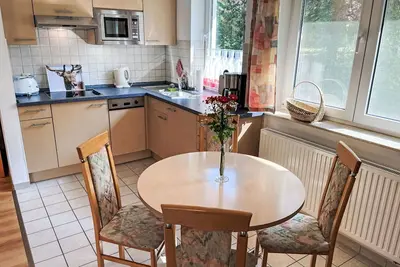 Image de Joli appartement dans une maison de vacances avec Tv, terrasse, animaux admis et parking
