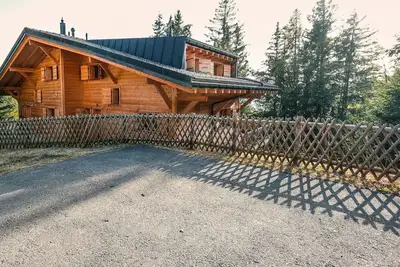 Image de Magnifique maison de vacances privée pour 9 personnes avec Wifi, Tv, patio et parking