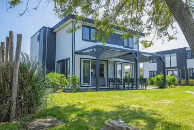 Image de Magnifique maison de vacances privée pour 10 personnes avec piscine, Wifi, Tv, terrasse et parking
