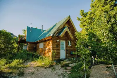 Image de Cabin near Zion & Bryce w/ Hot Tub & Ev charger. Fantastic Stargazing, Sleeps 6