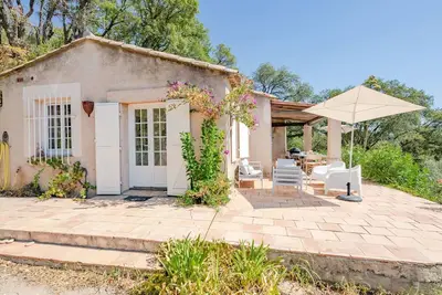 Image de Maison de vacances privée avec piscine privée, Wifi, Tv, terrasse, animaux admis, parking