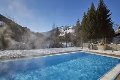 Image de Confortable appartement pour 6 personnes avec Wifi, piscine, Tv, balcon, animaux admis et parking