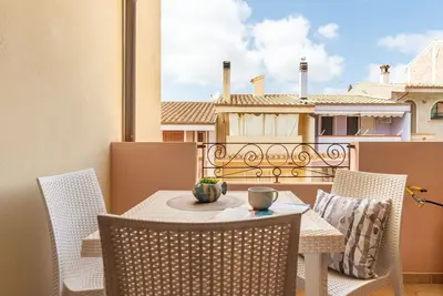 Image de Bel appartement pour 4 personnes avec climatisation, Wifi, Tv et balcon