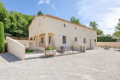 Image de Merveilleuse maison de vacances pour 8 personnes avec Wifi, Tv, terrasse, animaux admis et parking