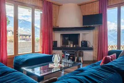 Image de Joli appartement pour 7 personnes avec Wifi, Tv, patio et parking