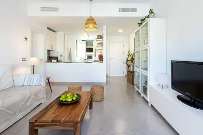 Image de Bel appartement pour 4 personnes avec climatisation, piscine, Wifi, Tv, terrasse et parking