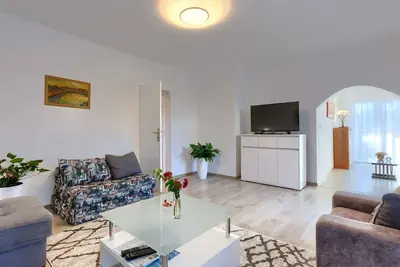 Image de Confortable appartement pour 4 personnes avec climatisation, Wifi, Tv, terrasse et parking