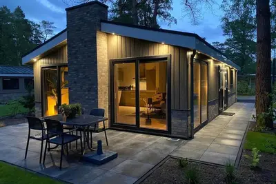 Image de Agréable appartement dans une maison de vacances avec piscine, Wifi, Tv, terrasse et parking