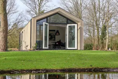 Image de Agréable appartement dans une maison de vacances avec piscine, Wifi, Tv, terrasse et parking