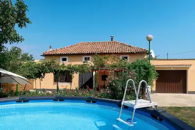 Image de Belle maison de vacances privée avec climatisation, Wifi, piscine privée, Tv, terrasse et parking