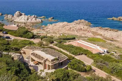 Image de Belle maison de vacances privée pour 7 personnes avec Wifi, climatisation, Tv, terrasse et parking